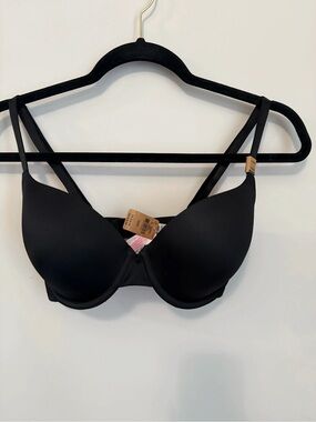 PINK Victoria's Secret Black T-Shirt Bra - Smooth Molded Cups